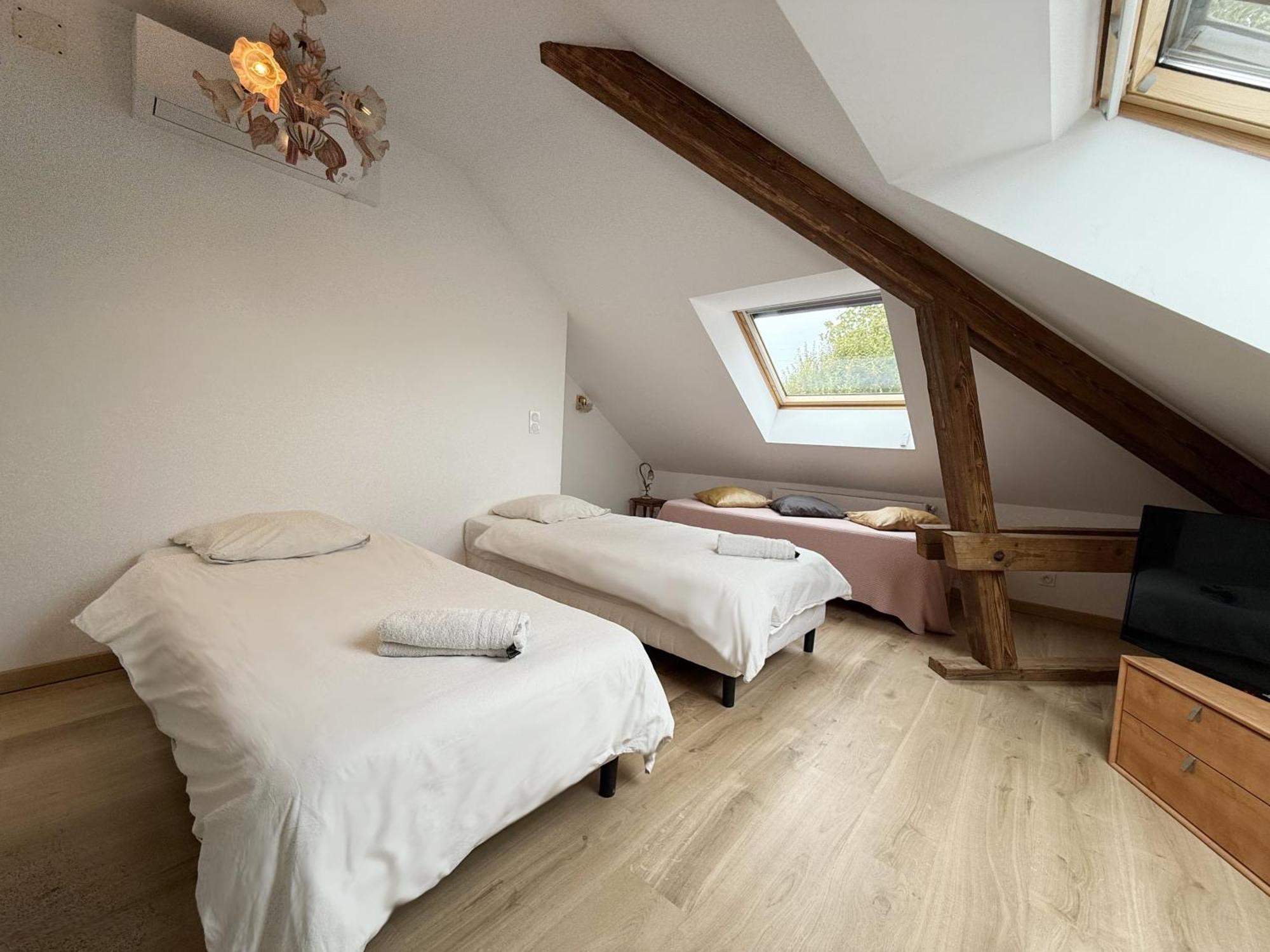 Gite 45M2 Avec Terrasse, 2 A 3 Pers, A Richemont Richemont  Exterior foto